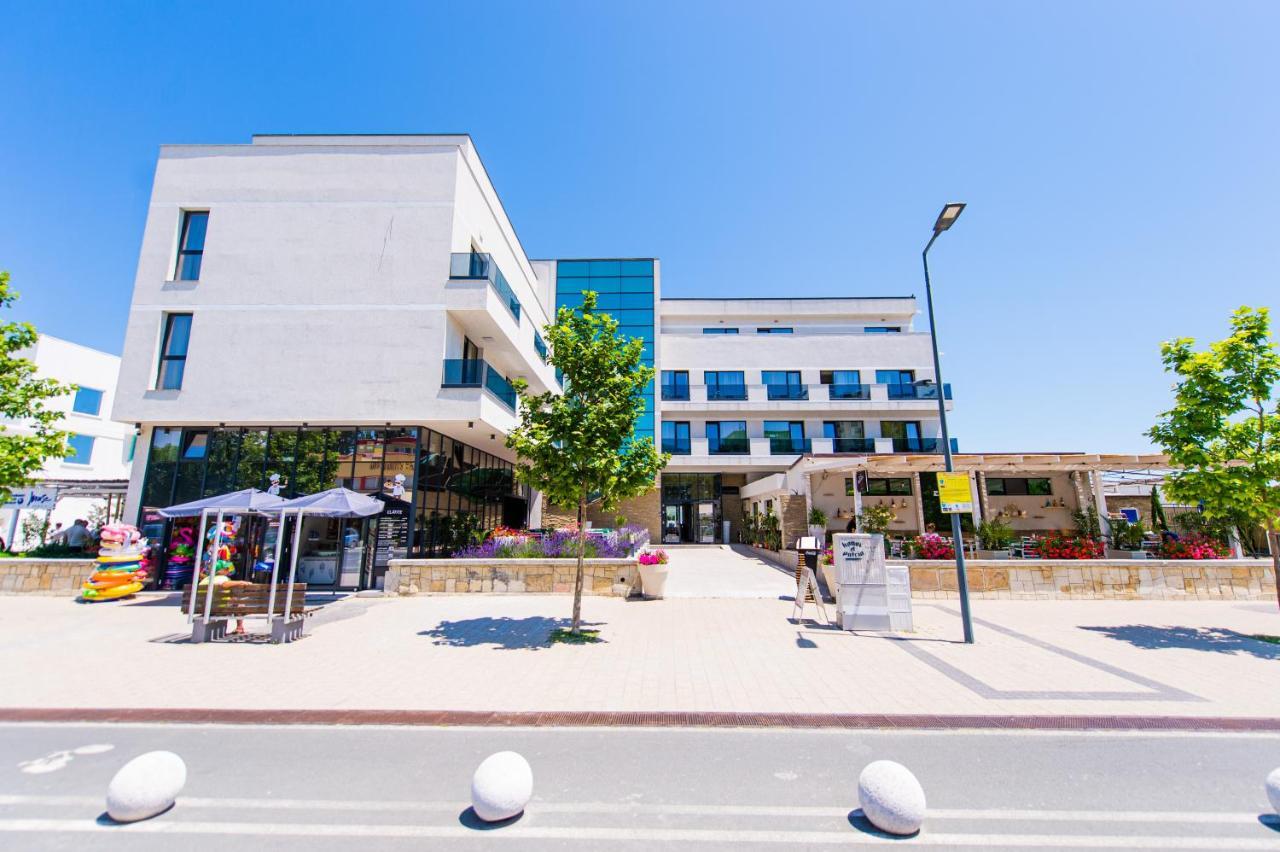 Hotel Prestige Mamaia Kültér fotó